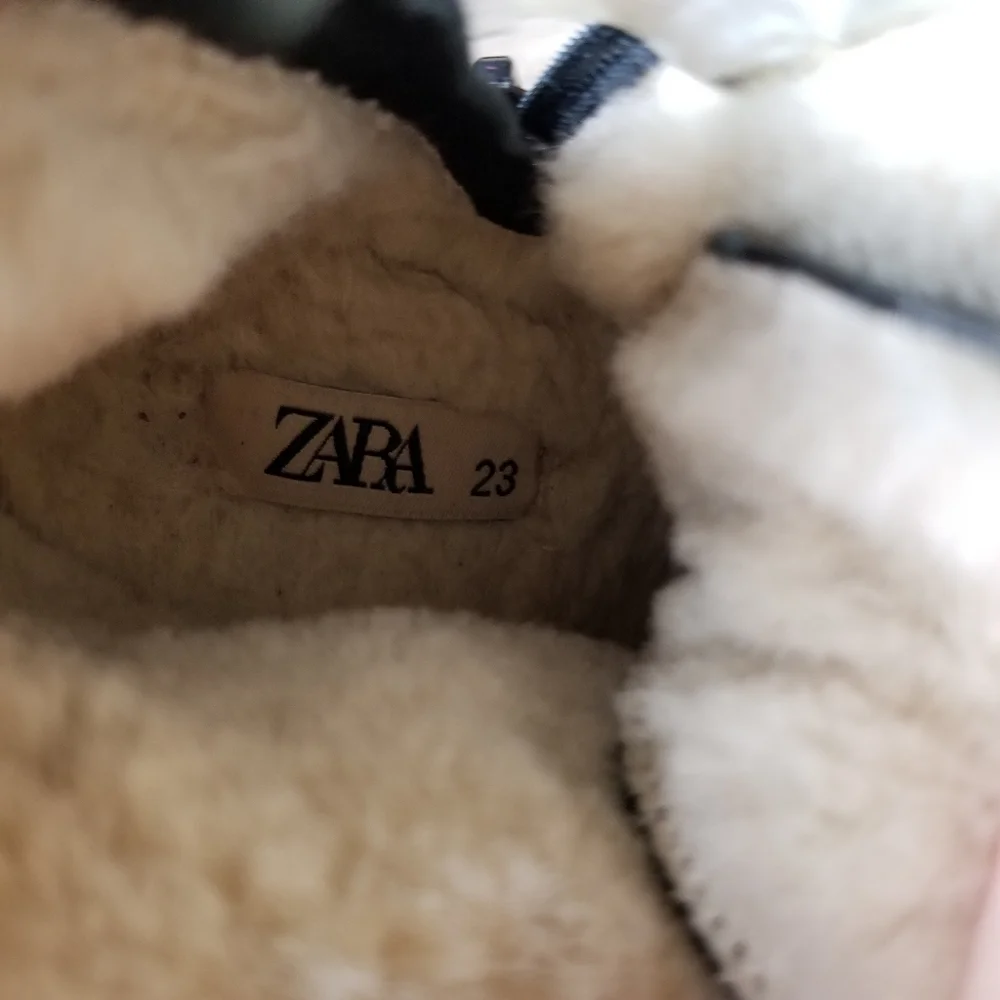 Zara Infants Black Faux Fur Lined Combat Boots